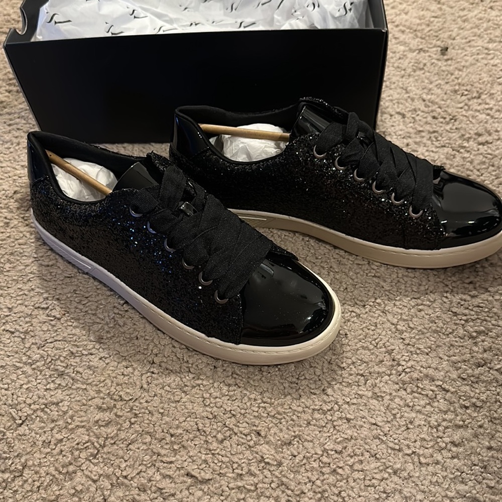 Brand NEW simply Vera Wang glitter shoes